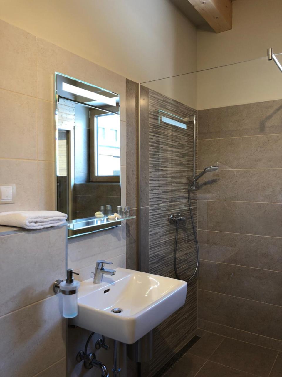 Aparthotel Hs - Rockhaus Pruggern Esterno foto